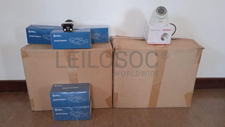 Câmeras de vigilância  + Equipamentos de vigilância  + Equipamentos de vigilância  + Equipamentos de vigilância  + Equipamentos de vigilância  + Equipamentos de vigilância  ·