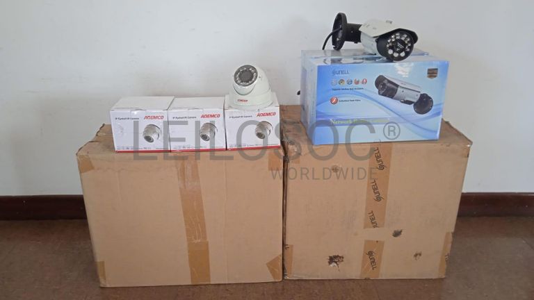 Câmeras de vigilância  + Equipamentos de vigilância  + Equipamentos de vigilância  + Equipamentos de vigilância  + Equipamentos de vigilância  + Equipamentos de vigilância  ·