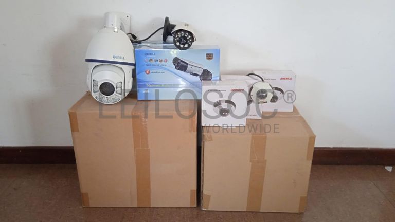 Câmeras de vigilância  + Equipamentos de vigilância  + Equipamentos de vigilância  + Equipamentos de vigilância  + Equipamentos de vigilância  + Equipamentos de vigilância  ·