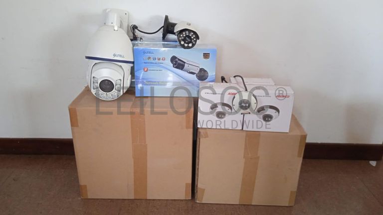 Câmeras de vigilância  + Equipamentos de vigilância  + Equipamentos de vigilância  + Equipamentos de vigilância  + Equipamentos de vigilância  + Equipamentos de vigilância  ·