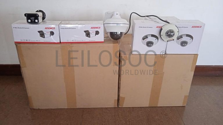 Câmeras de vigilância  + Câmeras IP + Câmeras IP + Câmeras IP + Câmeras IP + Câmeras IP ·