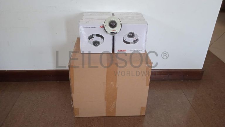 Câmeras de vigilância  + Equipamentos de vigilância  + Equipamentos de vigilância  + Equipamentos de vigilância  + Equipamentos de vigilância  + Equipamentos de vigilância  ·