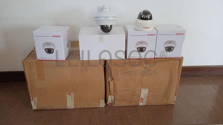 Câmeras de vigilância  + Equipamentos de vigilância  + Equipamentos de vigilância  + Equipamentos de vigilância  + Equipamentos de vigilância  + Equipamentos de vigilância  ·