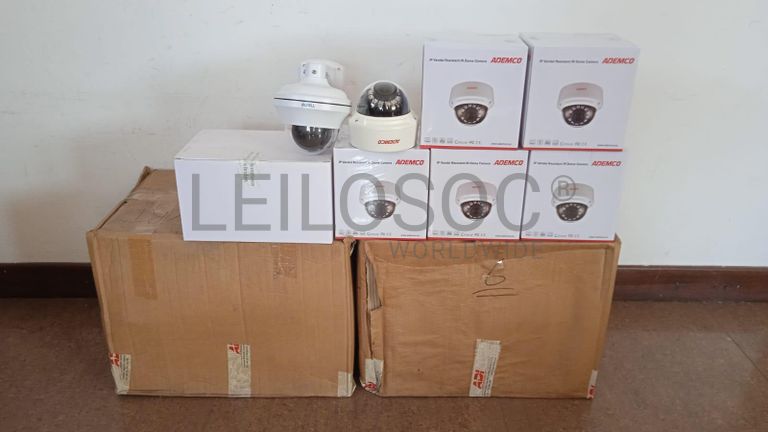 Câmeras de vigilância  + Equipamentos de vigilância  + Equipamentos de vigilância  + Equipamentos de vigilância  + Equipamentos de vigilância  + Equipamentos de vigilância  ·