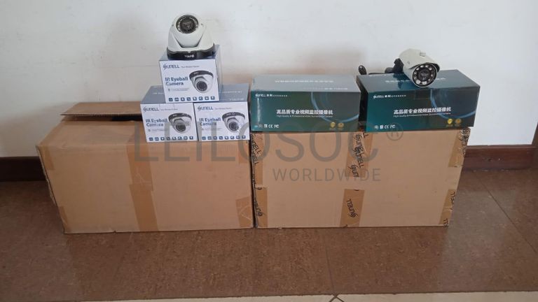 Equipamentos de vigilância  + Equipamentos de vigilância  + Equipamentos de vigilância  + Equipamentos de vigilância  + Equipamentos de vigilância  + Equipamentos de vigilância  ·