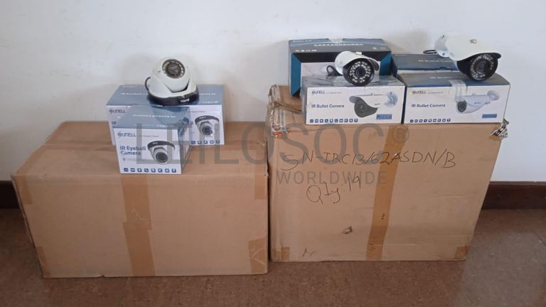 Equipamentos de vigilância  + Equipamentos de vigilância  + Equipamentos de vigilância  + Equipamentos de vigilância  + Equipamentos de vigilância  + Equipamentos de vigilância  ·