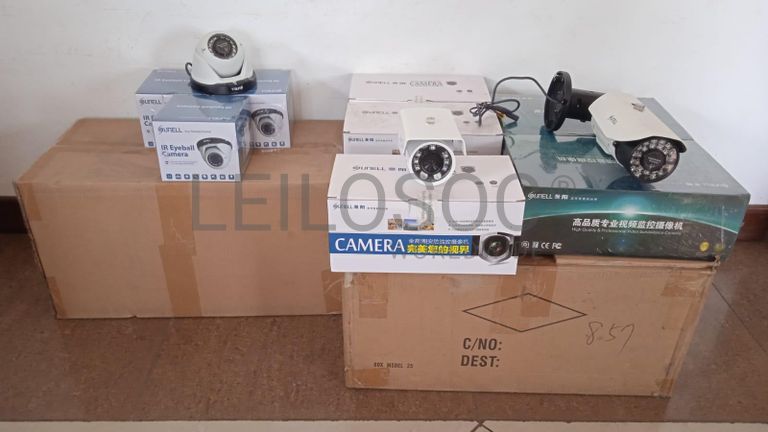 Equipamentos de vigilância  + Equipamentos de vigilância  + Equipamentos de vigilância  + Equipamentos de vigilância  + Equipamentos de vigilância  + Equipamentos de vigilância  ·