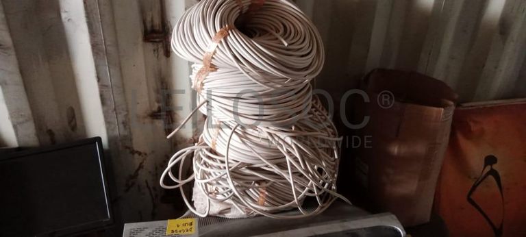 Termos acumulador  + Bebedouros + Diversos + Tv + Material Informático + Cabo de Rede + Mobiliário + Bobina   + Bobinas  + Máquinas de corte de relva + Cabos de aço  + Radiador  + Armazém ·