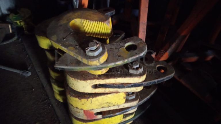 Diversos + Diversos + Manilhas + Diversos + Diversos + Diversos + Diversos + Diversos + Diversos + Diversos + Diversos + Diversos + Chain Block + Diversos + Diversos + Diversos + Diversos + Diversos + Diversos + Diversos + Contentor de 40P ·