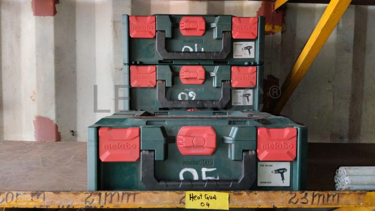 Diversos + Diversos + Grampos + Diversos + Diversos + Diversos + Electrodos + Diversos + Diversos + Diversos + Diversos + Diversos + Fitas + Diversos + Diversos + Máquinas Rebarbadora   + Diversos + Pregos 50×2.50mm + Diversos + Cintas + Cintas + Cintas + Cintas + Cintas + Mangueiras para maçarico  + Cintos de Segurança + Diversos + Diversos + Porcas + Porcas + Diversos + Pregos   + Parafusos + Material Hospitalar + Diversos + Cordas + Diversos + Material para Soldadura + Material para Instalacao electrica + Diversos + Spray Q20 + Braçadeiras + Rolos de rede   + Cerca de Segurança + Cabo flexível  + Abaraçadeiras + Materia para soldadura + Abraçadeiras + Diversos + Bombas de água   + Diversos + Compressor   + Contentor de 40P ·