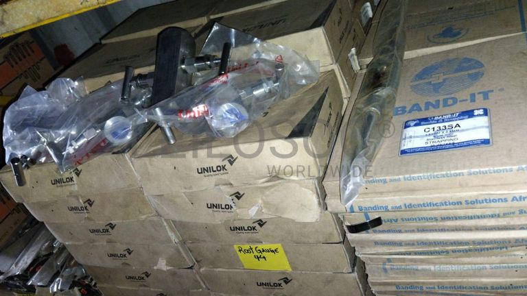 Diversos + Diversos + Grampos + Diversos + Diversos + Diversos + Electrodos + Diversos + Diversos + Diversos + Diversos + Diversos + Fitas + Diversos + Diversos + Máquinas Rebarbadora   + Diversos + Pregos 50×2.50mm + Diversos + Cintas + Cintas + Cintas + Cintas + Cintas + Mangueiras para maçarico  + Cintos de Segurança + Diversos + Diversos + Porcas + Porcas + Diversos + Pregos   + Parafusos + Material Hospitalar + Diversos + Cordas + Diversos + Material para Soldadura + Material para Instalacao electrica + Diversos + Spray Q20 + Braçadeiras + Rolos de rede   + Cerca de Segurança + Cabo flexível  + Abaraçadeiras + Materia para soldadura + Abraçadeiras + Diversos + Bombas de água   + Diversos + Compressor   + Contentor de 40P ·