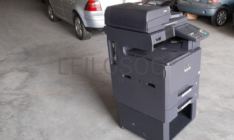 Fotocopiadora multifunções KYOCERA TASKALFA 2551C