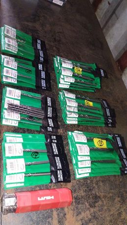 Diversos + Diversos + Grampos + Diversos + Diversos + Diversos + Electrodos + Diversos + Diversos + Diversos + Diversos + Diversos + Fitas + Diversos + Diversos + Máquinas Rebarbadora   + Diversos + Pregos 50×2.50mm + Diversos + Cintas + Cintas + Cintas + Cintas + Cintas + Mangueiras para maçarico  + Cintos de Segurança + Diversos + Diversos + Porcas + Porcas + Diversos + Pregos   + Parafusos + Material Hospitalar + Diversos + Cordas + Diversos + Material para Soldadura + Material para Instalacao electrica + Diversos + Spray Q20 + Braçadeiras + Rolos de rede   + Cerca de Segurança + Cabo flexível  + Abaraçadeiras + Materia para soldadura + Abraçadeiras + Diversos + Bombas de água   + Diversos + Compressor   + Contentor de 40P ·