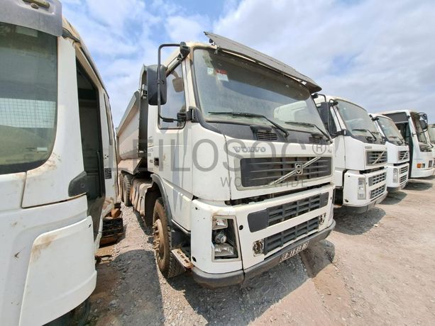 Camião Basculante 26 T (6X4) VOLVO FM 13 ·