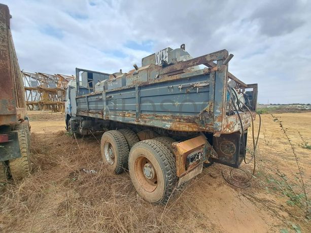 Camião Lubrificação (3000L) VOLVO FM 12  · Viana
