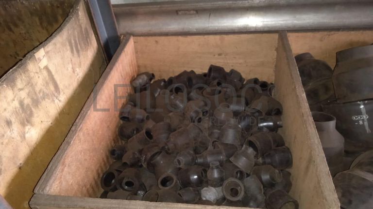 Diversos + Diversos + Caixas de Ferramentas + Diversos + Diversos + Diversos + Diversos + Diversos + Diversos + Diversos +  Lâmpadas de longo alcance. + Anilhas + Diversos + Heat Shrinks + Diversos + Discos de Corte + Motores + Porcas + Diversos + Braçadeiras + Diversos + Chapas 1,5m + Contentor de 40P ·