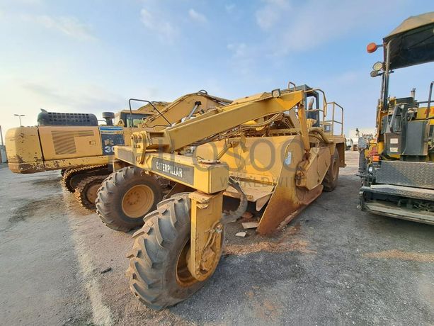 Misturadora/Recicladora CATERPILLAR · Viana