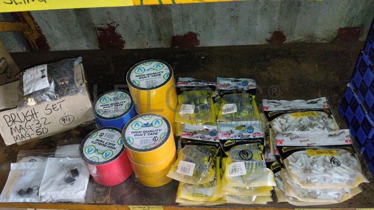 Diversos + Diversos + Grampos + Diversos + Diversos + Diversos + Electrodos + Diversos + Diversos + Diversos + Diversos + Diversos + Fitas + Diversos + Diversos + Máquinas Rebarbadora   + Diversos + Pregos 50×2.50mm + Diversos + Cintas + Cintas + Cintas + Cintas + Cintas + Mangueiras para maçarico  + Cintos de Segurança + Diversos + Diversos + Porcas + Porcas + Diversos + Pregos   + Parafusos + Material Hospitalar + Diversos + Cordas + Diversos + Material para Soldadura + Material para Instalacao electrica + Diversos + Spray Q20 + Braçadeiras + Rolos de rede   + Cerca de Segurança + Cabo flexível  + Abaraçadeiras + Materia para soldadura + Abraçadeiras + Diversos + Bombas de água   + Diversos + Compressor   + Contentor de 40P ·