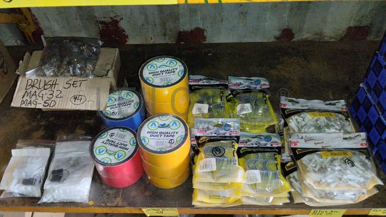 Diversos + Diversos + Grampos + Diversos + Diversos + Diversos + Electrodos + Diversos + Diversos + Diversos + Diversos + Diversos + Fitas + Diversos + Diversos + Máquinas Rebarbadora   + Diversos + Pregos 50×2.50mm + Diversos + Cintas + Cintas + Cintas + Cintas + Cintas + Mangueiras para maçarico  + Cintos de Segurança + Diversos + Diversos + Porcas + Porcas + Diversos + Pregos   + Parafusos + Material Hospitalar + Diversos + Cordas + Diversos + Material para Soldadura + Material para Instalacao electrica + Diversos + Spray Q20 + Braçadeiras + Rolos de rede   + Cerca de Segurança + Cabo flexível  + Abaraçadeiras + Materia para soldadura + Abraçadeiras + Diversos + Bombas de água   + Diversos + Compressor   + Contentor de 40P ·