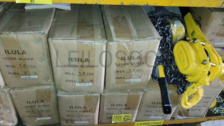 Diversos + Diversos + Grampos + Diversos + Diversos + Diversos + Electrodos + Diversos + Diversos + Diversos + Diversos + Diversos + Fitas + Diversos + Diversos + Máquinas Rebarbadora   + Diversos + Pregos 50×2.50mm + Diversos + Cintas + Cintas + Cintas + Cintas + Cintas + Mangueiras para maçarico  + Cintos de Segurança + Diversos + Diversos + Porcas + Porcas + Diversos + Pregos   + Parafusos + Material Hospitalar + Diversos + Cordas + Diversos + Material para Soldadura + Material para Instalacao electrica + Diversos + Spray Q20 + Braçadeiras + Rolos de rede   + Cerca de Segurança + Cabo flexível  + Abaraçadeiras + Materia para soldadura + Abraçadeiras + Diversos + Bombas de água   + Diversos + Compressor   + Contentor de 40P ·