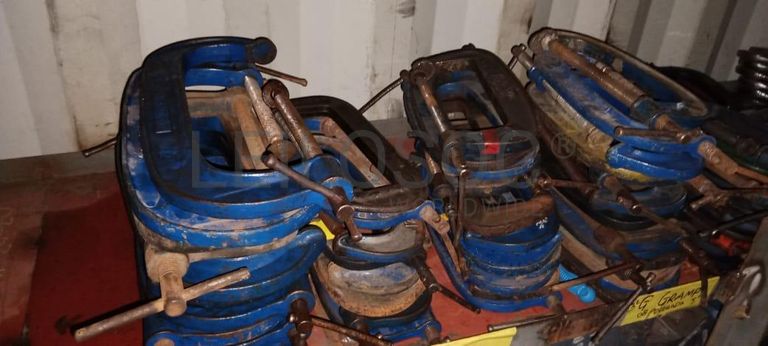 Diversos + Grampos ·