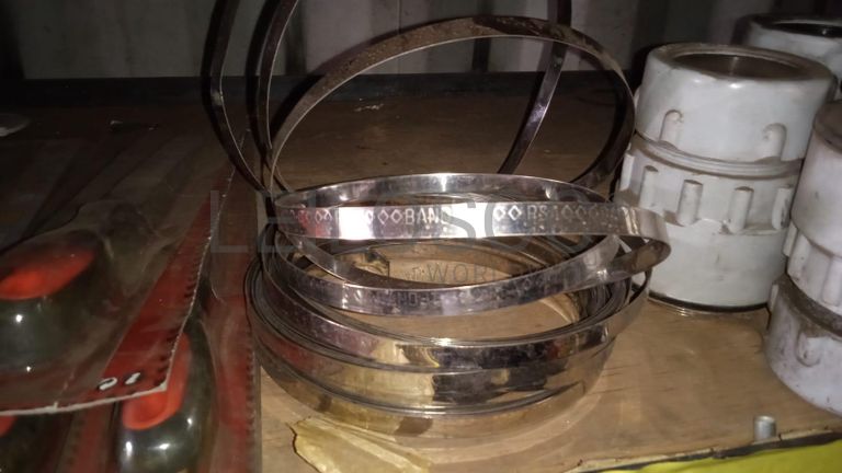 Diversos + Diversos + Caixas de Ferramentas + Diversos + Diversos + Diversos + Diversos + Diversos + Diversos + Diversos +  Lâmpadas de longo alcance. + Anilhas + Diversos + Heat Shrinks + Diversos + Discos de Corte + Motores + Porcas + Diversos + Braçadeiras + Diversos + Chapas 1,5m + Contentor de 40P ·