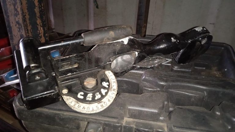 Diversos + Diversos + Caixas de Ferramentas + Diversos + Diversos + Diversos + Diversos + Diversos + Diversos + Diversos +  Lâmpadas de longo alcance. + Anilhas + Diversos + Heat Shrinks + Diversos + Discos de Corte + Motores + Porcas + Diversos + Braçadeiras + Diversos + Chapas 1,5m + Contentor de 40P ·