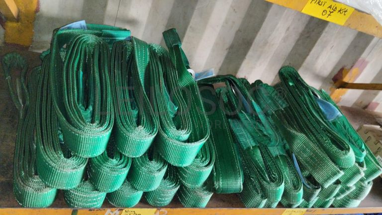 Diversos + Diversos + Grampos + Diversos + Diversos + Diversos + Electrodos + Diversos + Diversos + Diversos + Diversos + Diversos + Fitas + Diversos + Diversos + Máquinas Rebarbadora   + Diversos + Pregos 50×2.50mm + Diversos + Cintas + Cintas + Cintas + Cintas + Cintas + Mangueiras para maçarico  + Cintos de Segurança + Diversos + Diversos + Porcas + Porcas + Diversos + Pregos   + Parafusos + Material Hospitalar + Diversos + Cordas + Diversos + Material para Soldadura + Material para Instalacao electrica + Diversos + Spray Q20 + Braçadeiras + Rolos de rede   + Cerca de Segurança + Cabo flexível  + Abaraçadeiras + Materia para soldadura + Abraçadeiras + Diversos + Bombas de água   + Diversos + Compressor   + Contentor de 40P ·