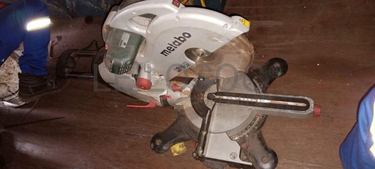 Aspiradores industriais   + Diversos + Serra circular   + Diversos + Vaporizador GOLDAIR   + Diversos + Diversos + Diversos ·