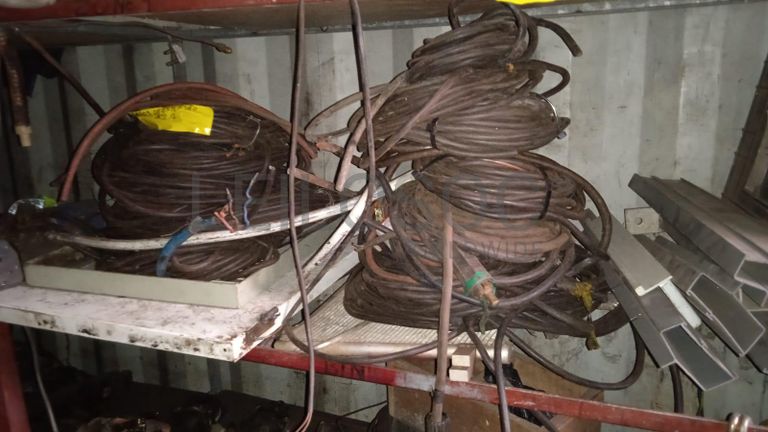 Diversos + Rebarbadeiras   + Diversos + Diversos + Rebarbadeiras + Furadeira + Diversos + Braçadeiras + Torque Wreck + Radiadores + Diversos + Diversos + Diversos + Diversos + Diversos + Diversos + Diversos + Diversos + Contentor de 40P ·