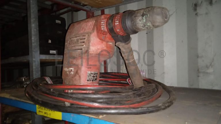 Diversos + Rebarbadeiras   + Diversos + Diversos + Rebarbadeiras + Furadeira + Diversos + Braçadeiras + Torque Wreck + Radiadores + Diversos + Diversos + Diversos + Diversos + Diversos + Diversos + Diversos + Diversos + Contentor de 40P ·