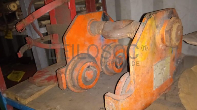 Diversos + Rebarbadeiras   + Diversos + Diversos + Rebarbadeiras + Furadeira + Diversos + Braçadeiras + Torque Wreck + Radiadores + Diversos + Diversos + Diversos + Diversos + Diversos + Diversos + Diversos + Diversos + Contentor de 40P ·