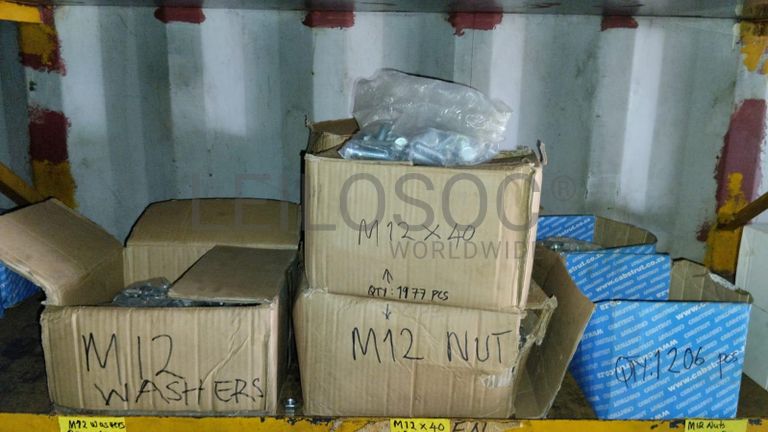 Diversos + Diversos + Grampos + Diversos + Diversos + Diversos + Electrodos + Diversos + Diversos + Diversos + Diversos + Diversos + Fitas + Diversos + Diversos + Máquinas Rebarbadora   + Diversos + Pregos 50×2.50mm + Diversos + Cintas + Cintas + Cintas + Cintas + Cintas + Mangueiras para maçarico  + Cintos de Segurança + Diversos + Diversos + Porcas + Porcas + Diversos + Pregos   + Parafusos + Material Hospitalar + Diversos + Cordas + Diversos + Material para Soldadura + Material para Instalacao electrica + Diversos + Spray Q20 + Braçadeiras + Rolos de rede   + Cerca de Segurança + Cabo flexível  + Abaraçadeiras + Materia para soldadura + Abraçadeiras + Diversos + Bombas de água   + Diversos + Compressor   + Contentor de 40P ·