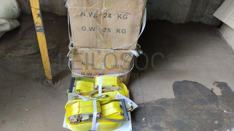 Diversos + Diversos + Grampos + Diversos + Diversos + Diversos + Electrodos + Diversos + Diversos + Diversos + Diversos + Diversos + Fitas + Diversos + Diversos + Máquinas Rebarbadora   + Diversos + Pregos 50×2.50mm + Diversos + Cintas + Cintas + Cintas + Cintas + Cintas + Mangueiras para maçarico  + Cintos de Segurança + Diversos + Diversos + Porcas + Porcas + Diversos + Pregos   + Parafusos + Material Hospitalar + Diversos + Cordas + Diversos + Material para Soldadura + Material para Instalacao electrica + Diversos + Spray Q20 + Braçadeiras + Rolos de rede   + Cerca de Segurança + Cabo flexível  + Abaraçadeiras + Materia para soldadura + Abraçadeiras + Diversos + Bombas de água   + Diversos + Compressor   + Contentor de 40P ·