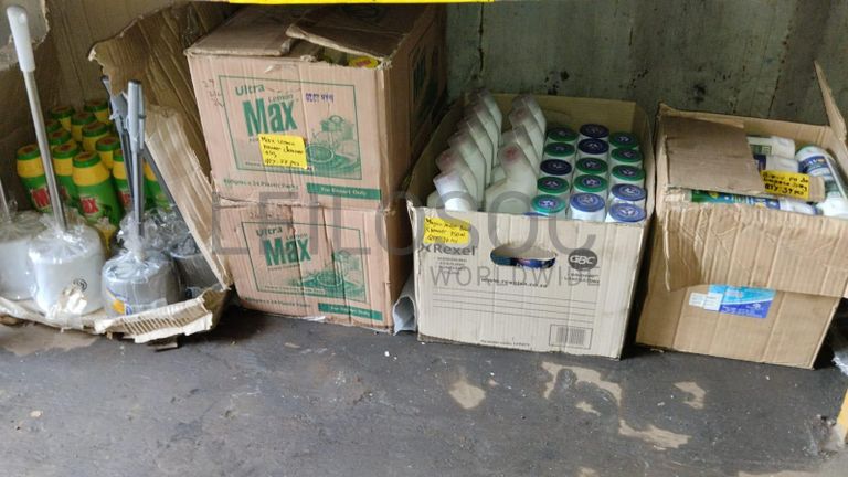 Diversos + Diversos + Grampos + Diversos + Diversos + Diversos + Electrodos + Diversos + Diversos + Diversos + Diversos + Diversos + Fitas + Diversos + Diversos + Máquinas Rebarbadora   + Diversos + Pregos 50×2.50mm + Diversos + Cintas + Cintas + Cintas + Cintas + Cintas + Mangueiras para maçarico  + Cintos de Segurança + Diversos + Diversos + Porcas + Porcas + Diversos + Pregos   + Parafusos + Material Hospitalar + Diversos + Cordas + Diversos + Material para Soldadura + Material para Instalacao electrica + Diversos + Spray Q20 + Braçadeiras + Rolos de rede   + Cerca de Segurança + Cabo flexível  + Abaraçadeiras + Materia para soldadura + Abraçadeiras + Diversos + Bombas de água   + Diversos + Compressor   + Contentor de 40P ·