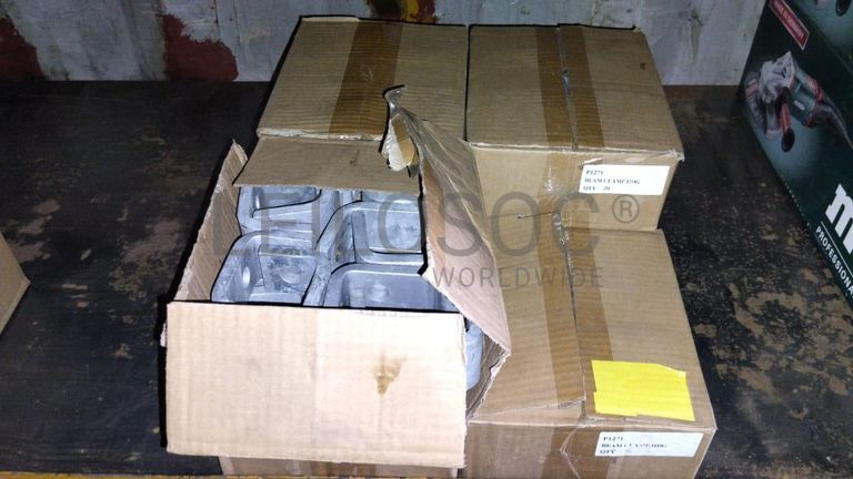 Diversos + Diversos + Grampos + Diversos + Diversos + Diversos + Electrodos + Diversos + Diversos + Diversos + Diversos + Diversos + Fitas + Diversos + Diversos + Máquinas Rebarbadora   + Diversos + Pregos 50×2.50mm + Diversos + Cintas + Cintas + Cintas + Cintas + Cintas + Mangueiras para maçarico  + Cintos de Segurança + Diversos + Diversos + Porcas + Porcas + Diversos + Pregos   + Parafusos + Material Hospitalar + Diversos + Cordas + Diversos + Material para Soldadura + Material para Instalacao electrica + Diversos + Spray Q20 + Braçadeiras + Rolos de rede   + Cerca de Segurança + Cabo flexível  + Abaraçadeiras + Materia para soldadura + Abraçadeiras + Diversos + Bombas de água   + Diversos + Compressor   + Contentor de 40P ·