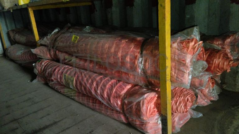 Diversos + Diversos + Grampos + Diversos + Diversos + Diversos + Electrodos + Diversos + Diversos + Diversos + Diversos + Diversos + Fitas + Diversos + Diversos + Máquinas Rebarbadora   + Diversos + Pregos 50×2.50mm + Diversos + Cintas + Cintas + Cintas + Cintas + Cintas + Mangueiras para maçarico  + Cintos de Segurança + Diversos + Diversos + Porcas + Porcas + Diversos + Pregos   + Parafusos + Material Hospitalar + Diversos + Cordas + Diversos + Material para Soldadura + Material para Instalacao electrica + Diversos + Spray Q20 + Braçadeiras + Rolos de rede   + Cerca de Segurança + Cabo flexível  + Abaraçadeiras + Materia para soldadura + Abraçadeiras + Diversos + Bombas de água   + Diversos + Compressor   + Contentor de 40P ·