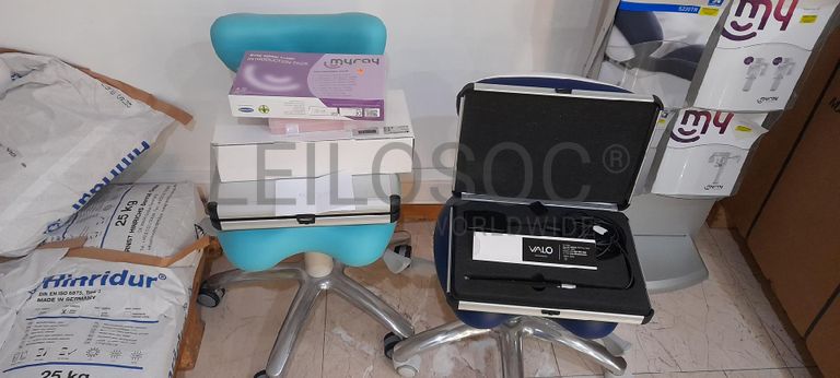 Cadeiras de dentista e fotopolinizadores