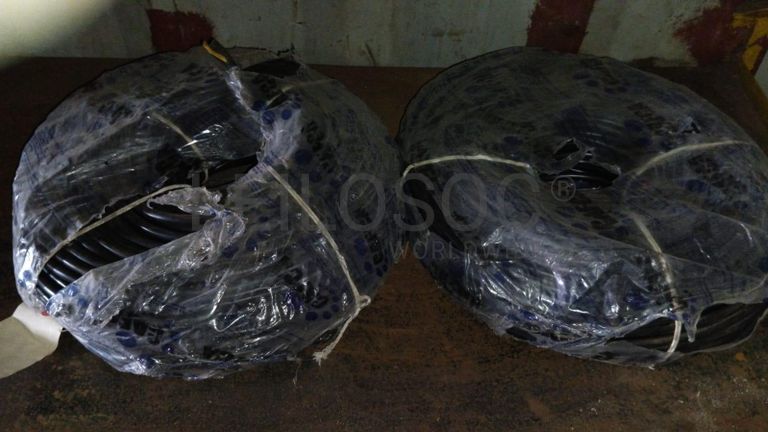 Diversos + Diversos + Grampos + Diversos + Diversos + Diversos + Electrodos + Diversos + Diversos + Diversos + Diversos + Diversos + Fitas + Diversos + Diversos + Máquinas Rebarbadora   + Diversos + Pregos 50×2.50mm + Diversos + Cintas + Cintas + Cintas + Cintas + Cintas + Mangueiras para maçarico  + Cintos de Segurança + Diversos + Diversos + Porcas + Porcas + Diversos + Pregos   + Parafusos + Material Hospitalar + Diversos + Cordas + Diversos + Material para Soldadura + Material para Instalacao electrica + Diversos + Spray Q20 + Braçadeiras + Rolos de rede   + Cerca de Segurança + Cabo flexível  + Abaraçadeiras + Materia para soldadura + Abraçadeiras + Diversos + Bombas de água   + Diversos + Compressor   + Contentor de 40P ·