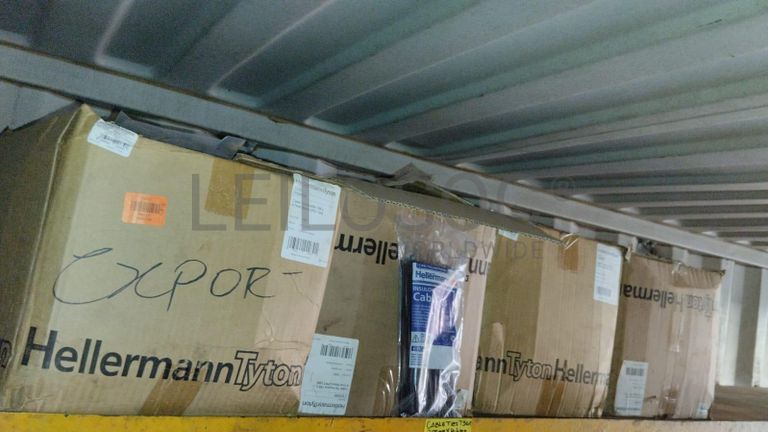 Diversos + Diversos + Grampos + Diversos + Diversos + Diversos + Electrodos + Diversos + Diversos + Diversos + Diversos + Diversos + Fitas + Diversos + Diversos + Máquinas Rebarbadora   + Diversos + Pregos 50×2.50mm + Diversos + Cintas + Cintas + Cintas + Cintas + Cintas + Mangueiras para maçarico  + Cintos de Segurança + Diversos + Diversos + Porcas + Porcas + Diversos + Pregos   + Parafusos + Material Hospitalar + Diversos + Cordas + Diversos + Material para Soldadura + Material para Instalacao electrica + Diversos + Spray Q20 + Braçadeiras + Rolos de rede   + Cerca de Segurança + Cabo flexível  + Abaraçadeiras + Materia para soldadura + Abraçadeiras + Diversos + Bombas de água   + Diversos + Compressor   + Contentor de 40P ·