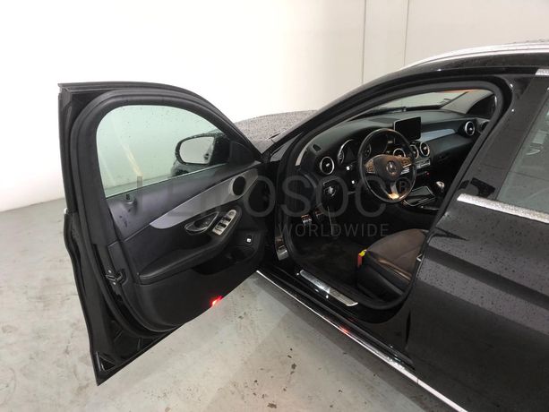 Mercedes-Benz C180D · Ano 2016