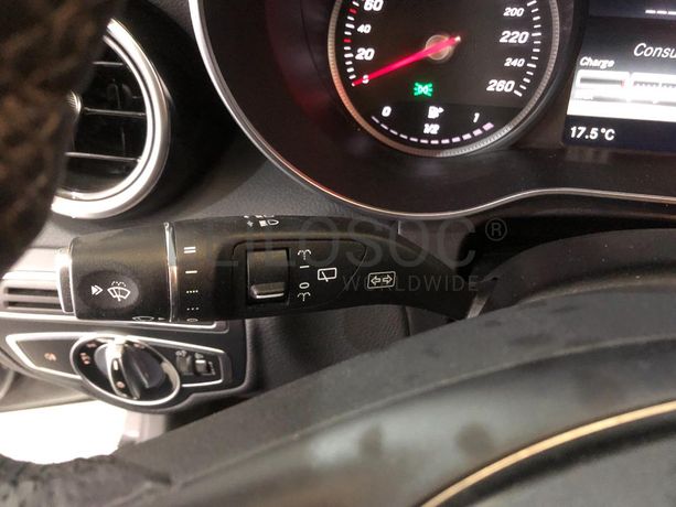 Mercedes-Benz C180D · Ano 2016