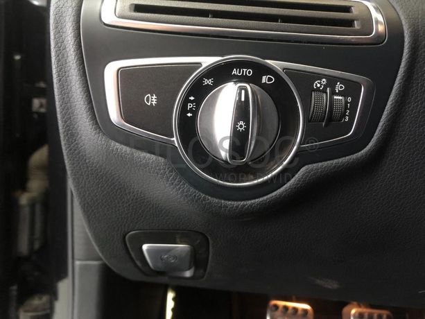 Mercedes-Benz C180D · Ano 2016