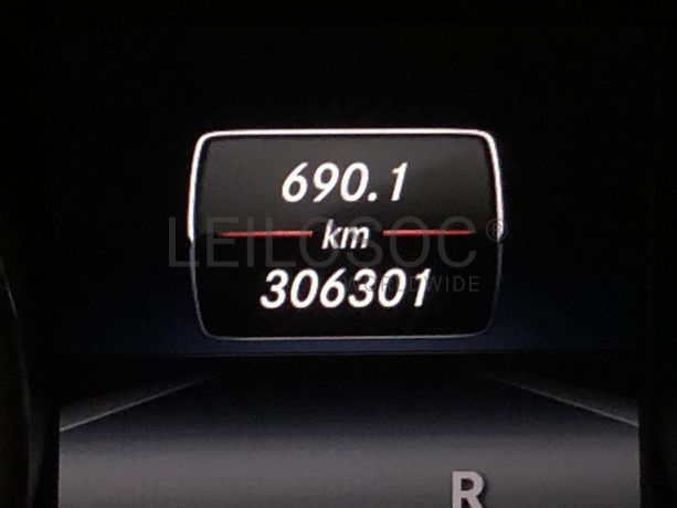 Mercedes-Benz CLA 220 D · Ano 2013