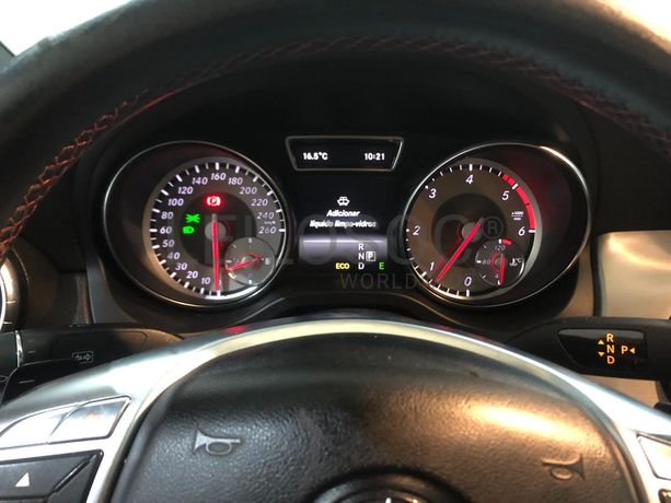 Mercedes-Benz CLA 220 D · Ano 2013