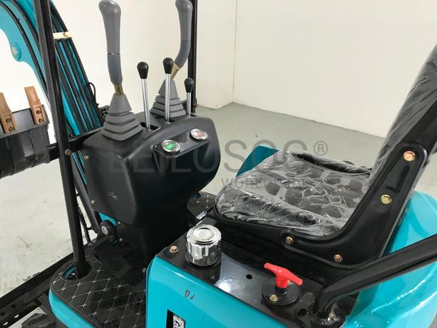 Mini Giratória Rastos