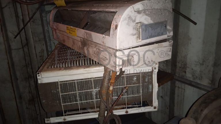 Diversos + Rebarbadeiras   + Diversos + Diversos + Rebarbadeiras + Furadeira + Diversos + Braçadeiras + Torque Wreck + Radiadores + Diversos + Diversos + Diversos + Diversos + Diversos + Diversos + Diversos + Diversos + Contentor de 40P ·