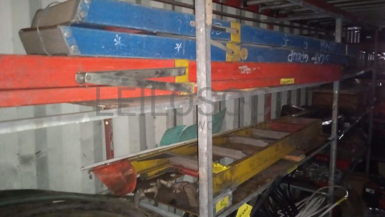 Diversos + Rebarbadeiras   + Diversos + Diversos + Rebarbadeiras + Furadeira + Diversos + Braçadeiras + Torque Wreck + Radiadores + Diversos + Diversos + Diversos + Diversos + Diversos + Diversos + Diversos + Diversos + Contentor de 40P ·