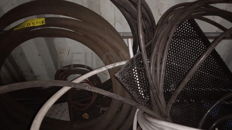 Diversos + Rebarbadeiras   + Diversos + Diversos + Rebarbadeiras + Furadeira + Diversos + Braçadeiras + Torque Wreck + Radiadores + Diversos + Diversos + Diversos + Diversos + Diversos + Diversos + Diversos + Diversos + Contentor de 40P ·