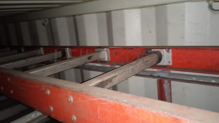 Diversos + Rebarbadeiras   + Diversos + Diversos + Rebarbadeiras + Furadeira + Diversos + Braçadeiras + Torque Wreck + Radiadores + Diversos + Diversos + Diversos + Diversos + Diversos + Diversos + Diversos + Diversos + Contentor de 40P ·